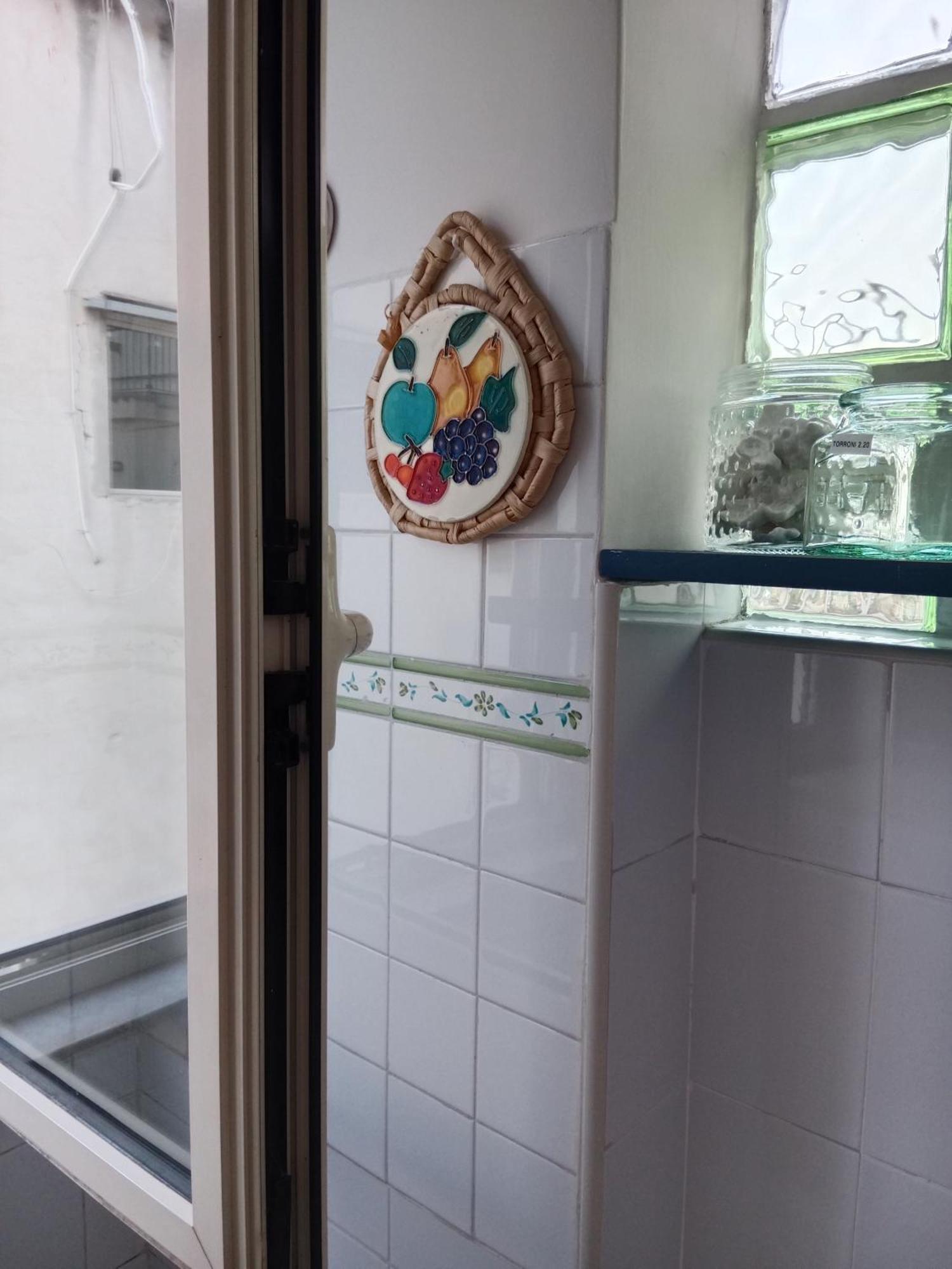 La Casa Del Sole Apartment เนเปิลส์ ภายนอก รูปภาพ